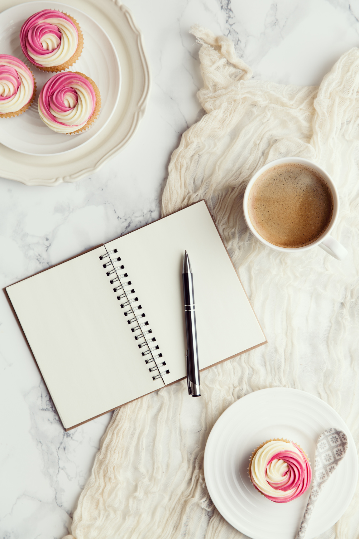 Coffee, Cupcakes and Journal